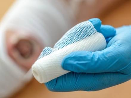 How to Know if Your Parent’s Nursing Home is Neglecting Stage 4 Pressure Sores